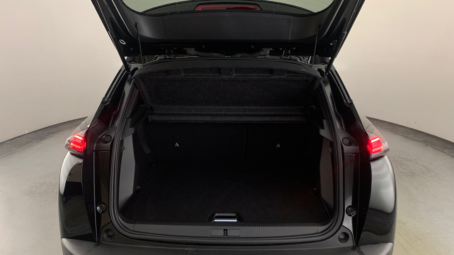 Used Peugeot 2008 2024 for sale - 76433822: Photo 5