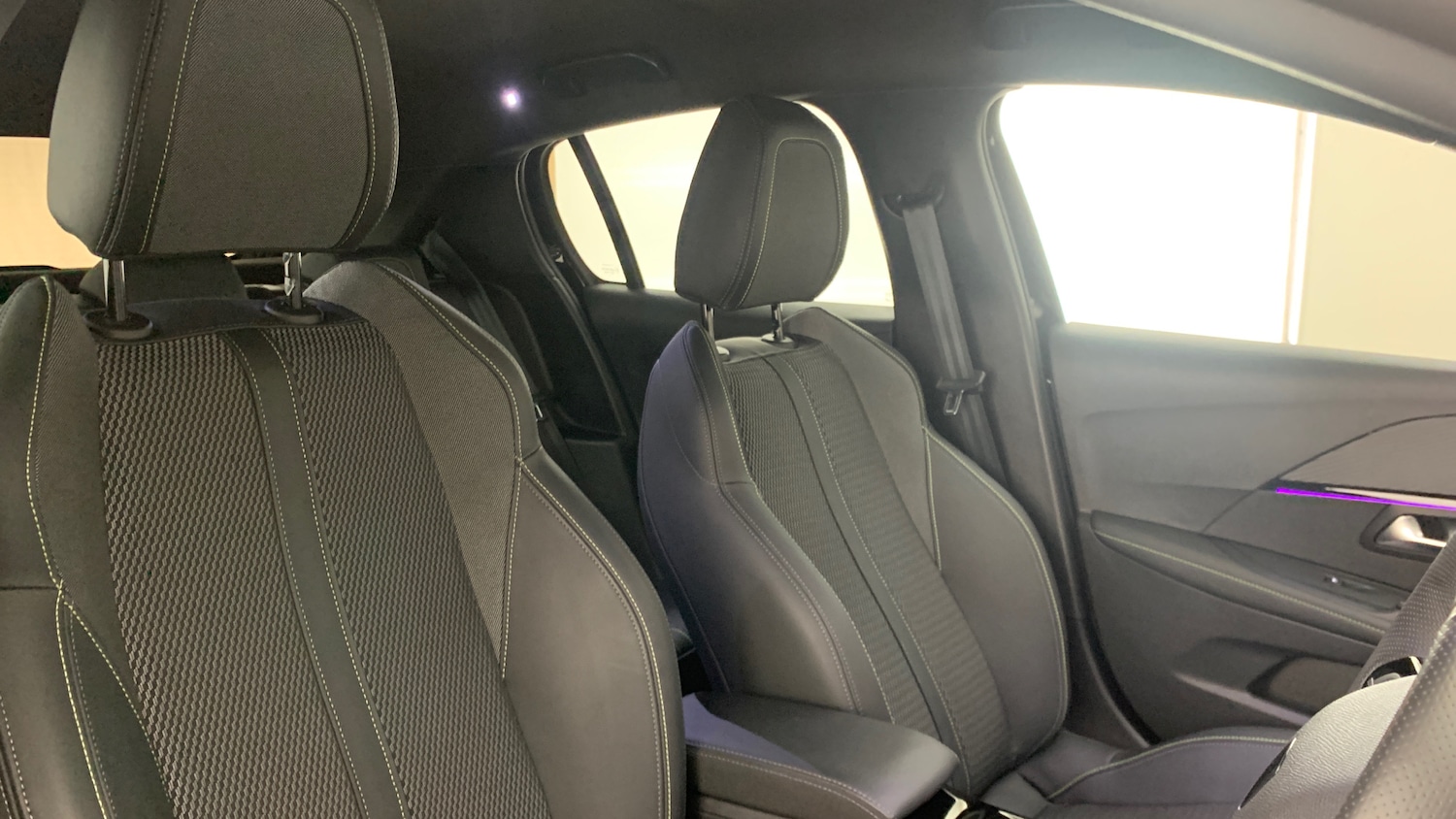 Used Peugeot 208 2024 for sale - 76110242: Photo 41
