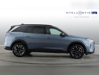 Used Peugeot 5008 2025 for sale - 79000384: Photo
