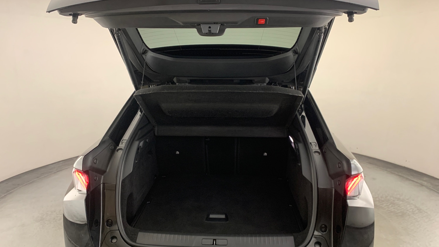 Used Peugeot 3008 2025 for sale - 76474349: Photo 5