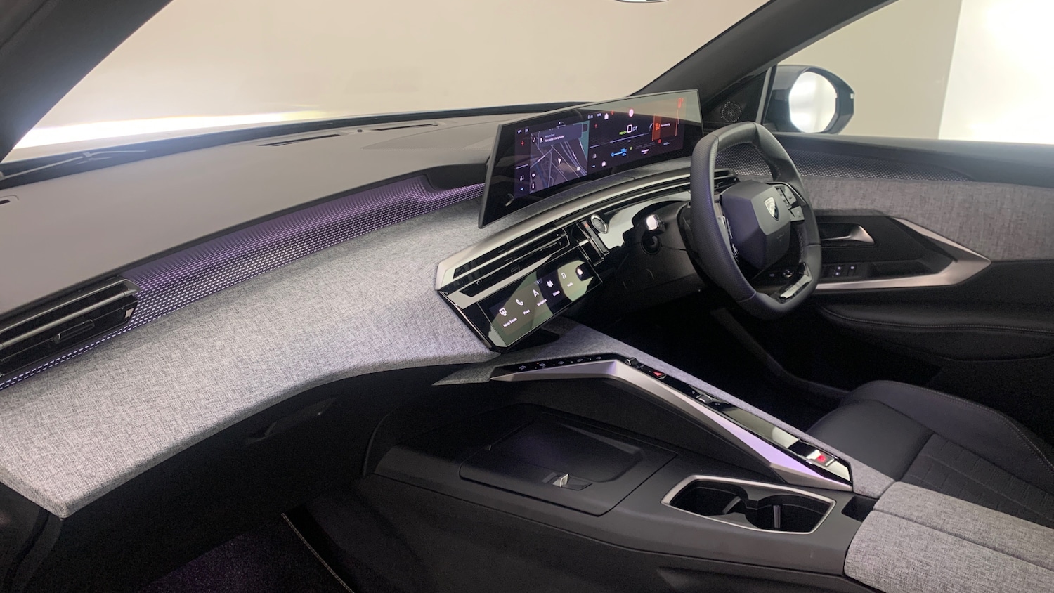 Used Peugeot 5008 2025 for sale - 76123511: Photo 2