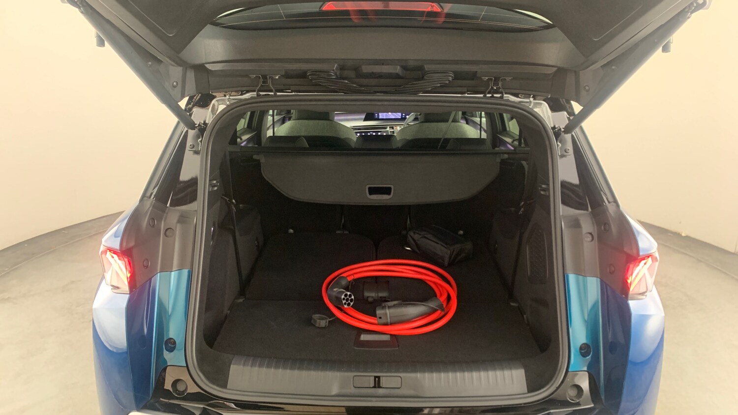 Used Peugeot 5008 2025 for sale - 76123511: Photo 5