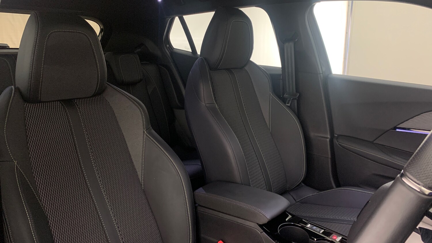 Used Peugeot 2008 2025 for sale - 76825700: Photo 44