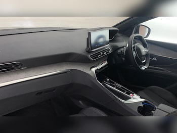 Used Peugeot 5008 2024 for sale - 75624680: Photo