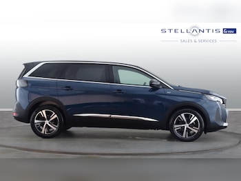 Used Peugeot 5008 2024 for sale - 75624680: Photo