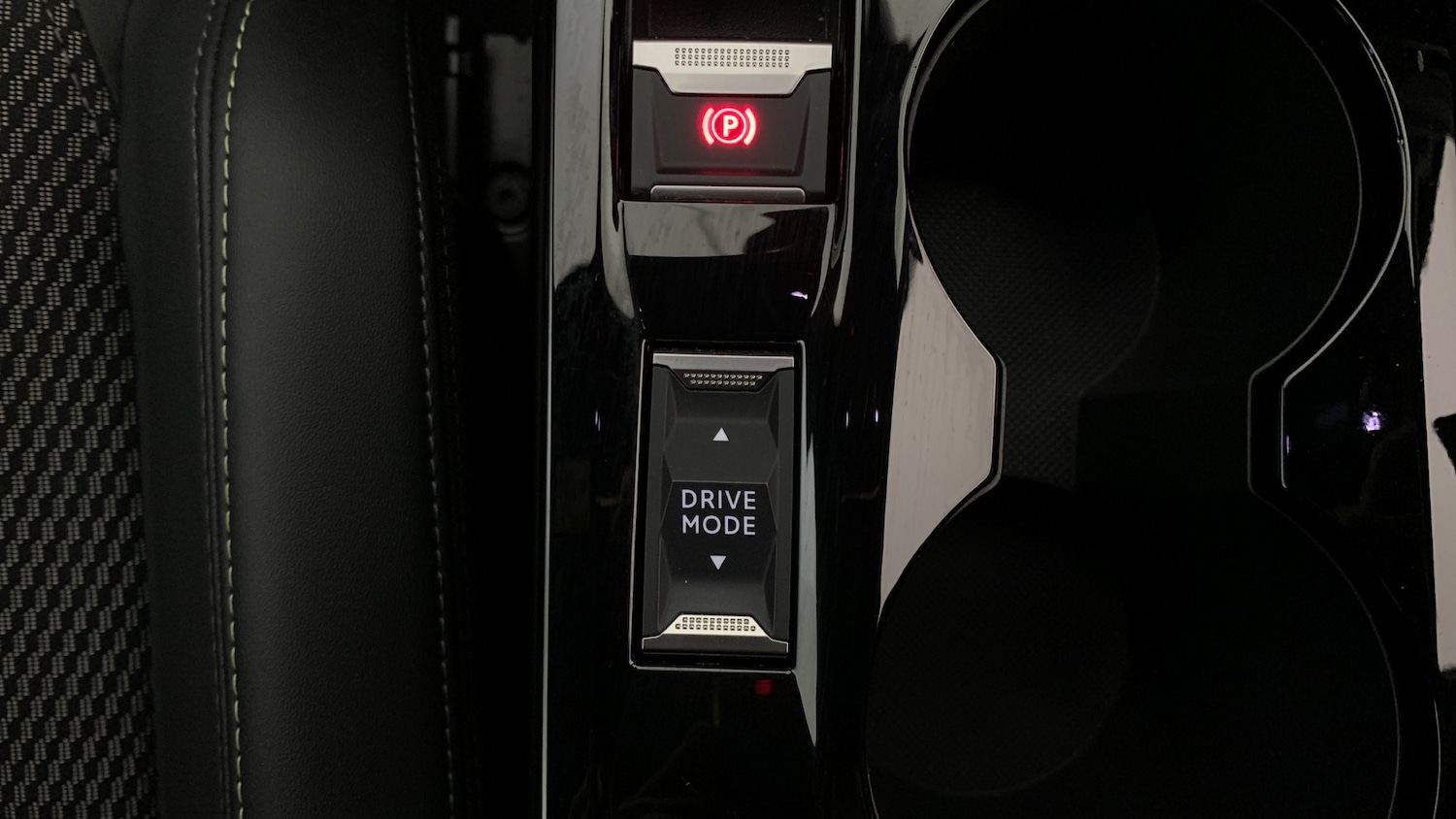 Used Peugeot 2008 2023 for sale - 76419757: Photo 33