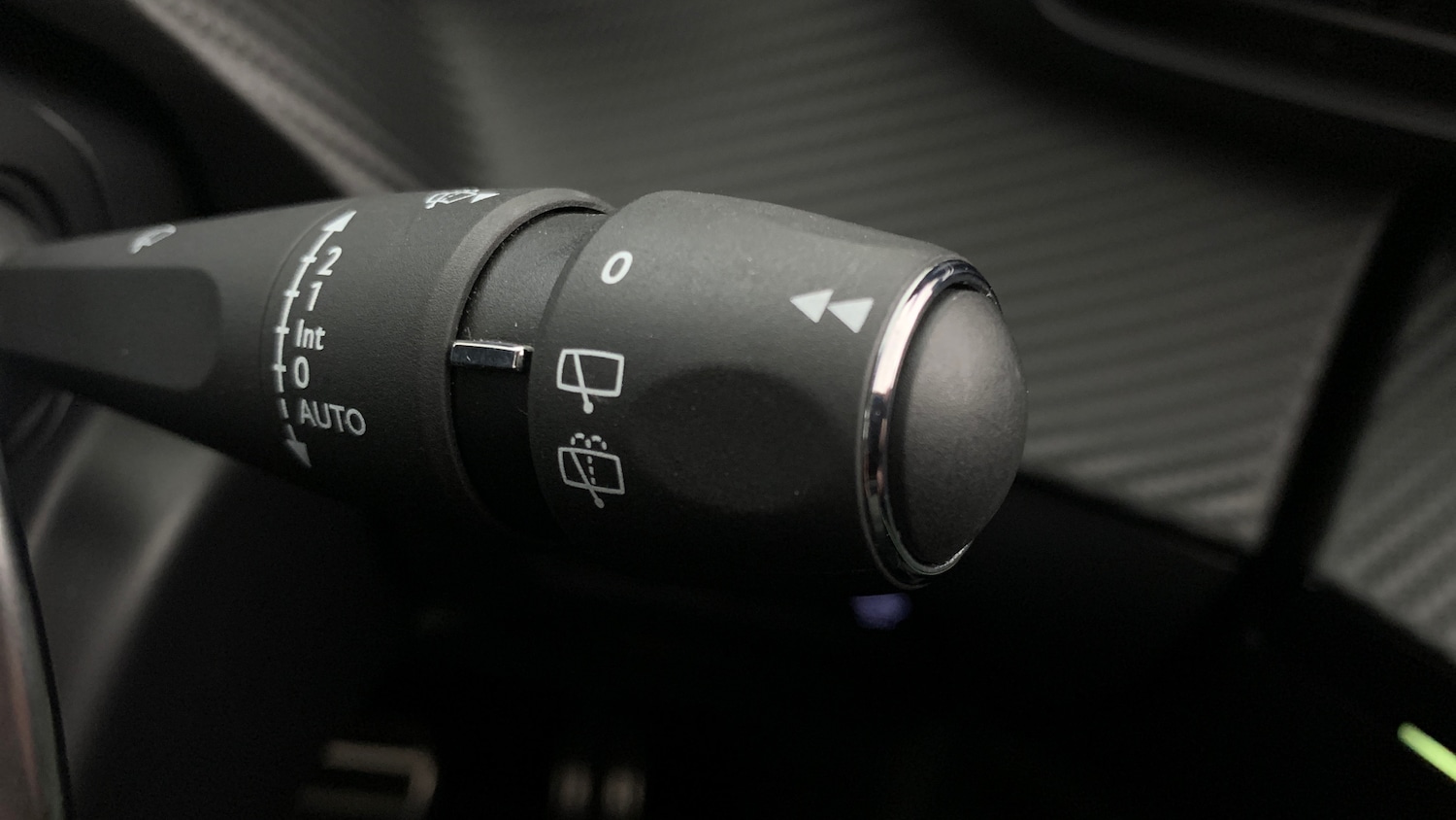 Used Peugeot 2008 2023 for sale - 76419757: Photo 35