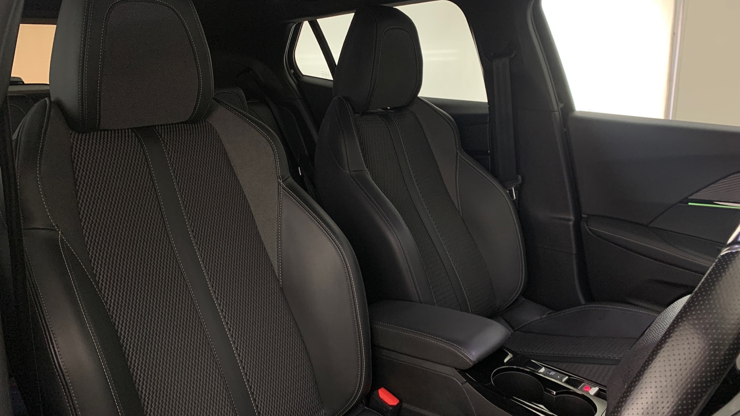 Used Peugeot 2008 2023 for sale - 76419757: Photo 42