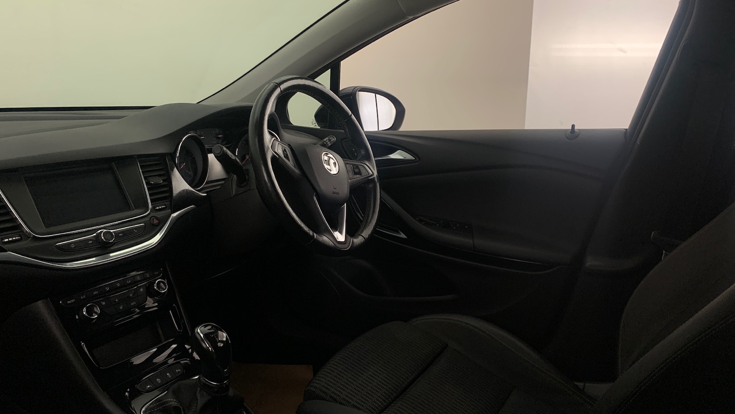 Used Vauxhall Astra 2021 for sale - 77840594: Photo 2