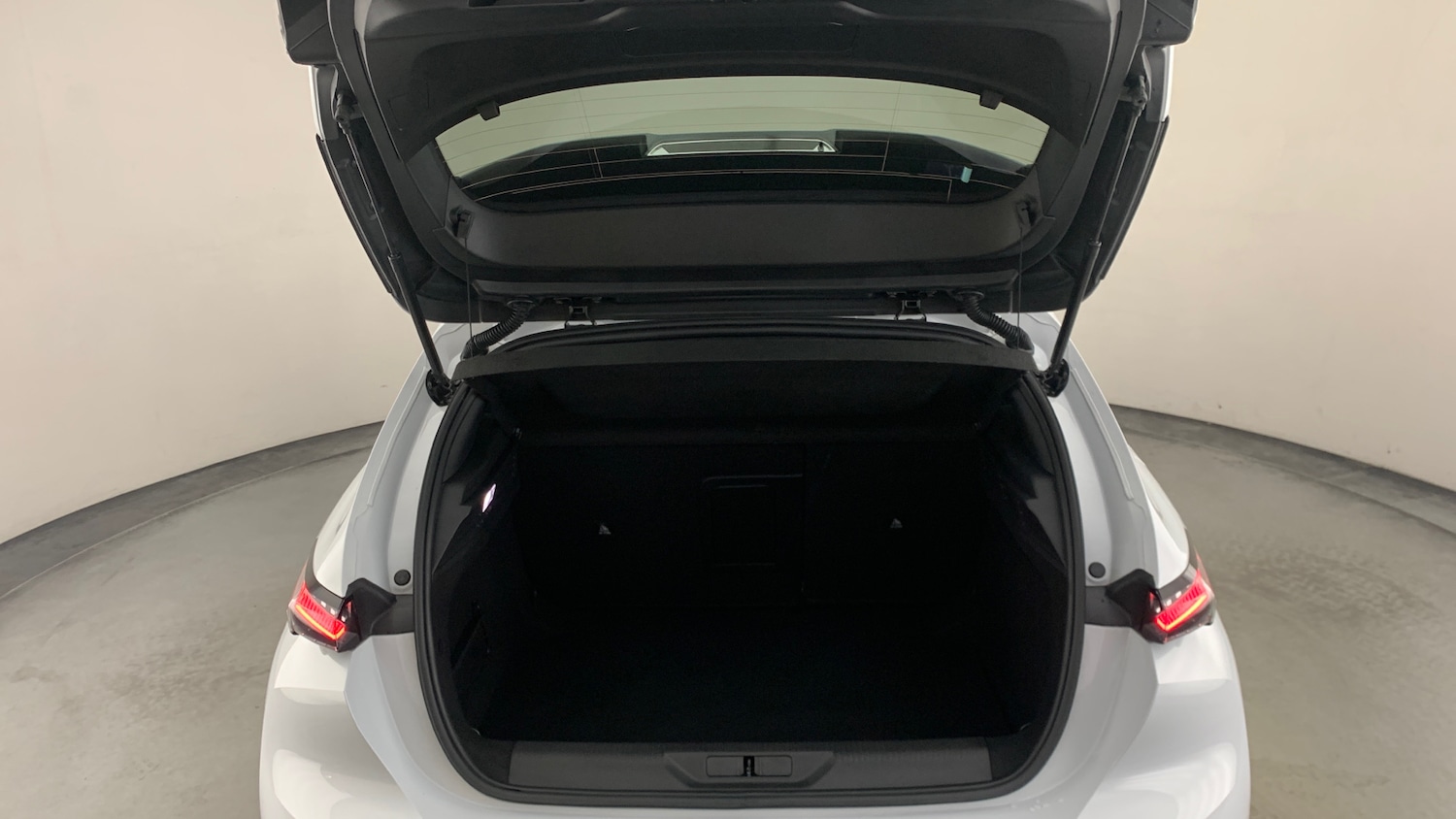 Used Peugeot 308 2024 for sale - 77659620: Photo 5