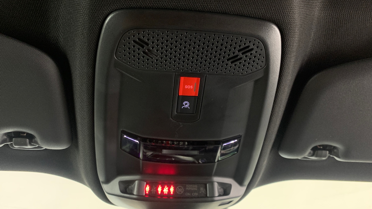 Used Peugeot 2008 2024 for sale - 76327701: Photo 34