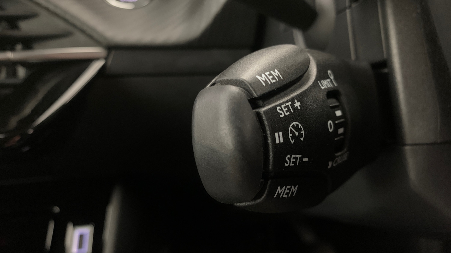Used Peugeot 2008 2024 for sale - 76327701: Photo 37