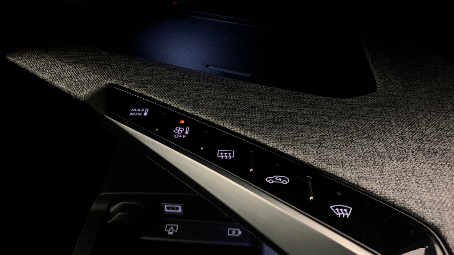 Used Peugeot 3008 2024 for sale - 77042324: Photo 31