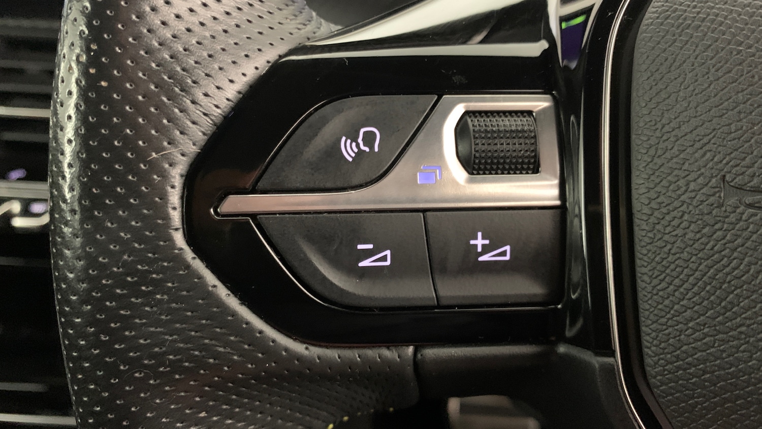 Used Peugeot 2008 2021 for sale - 77346158: Photo 20