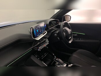 Used Peugeot 2008 2021 for sale - 77346158: Photo