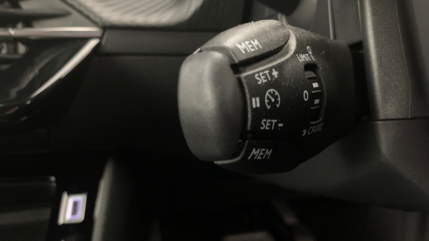 Used Peugeot 2008 2025 for sale - 77254288: Photo 40