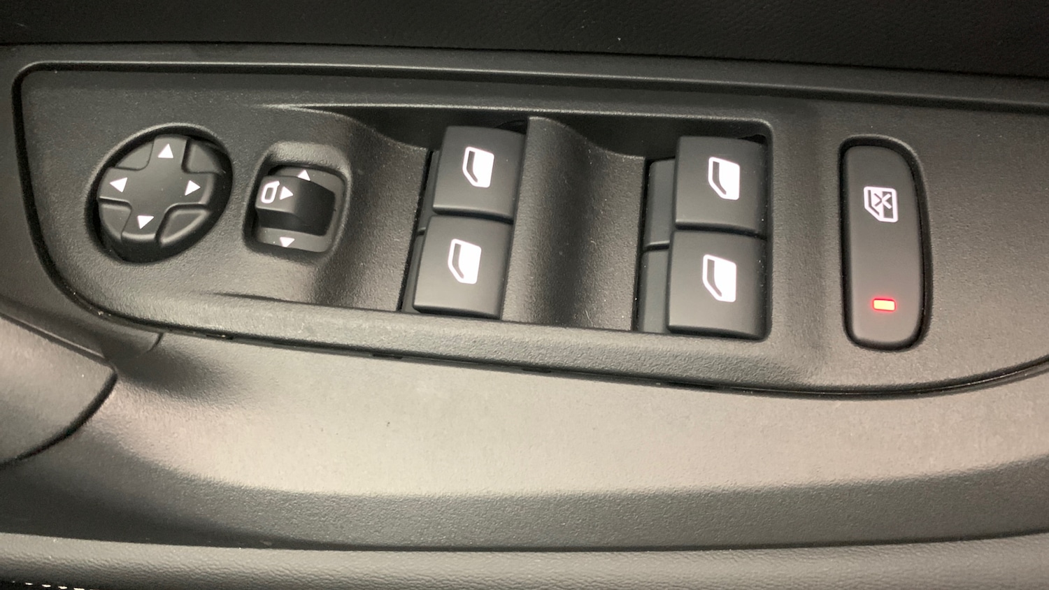 Used Peugeot 2008 2025 for sale - 77254288: Photo 41