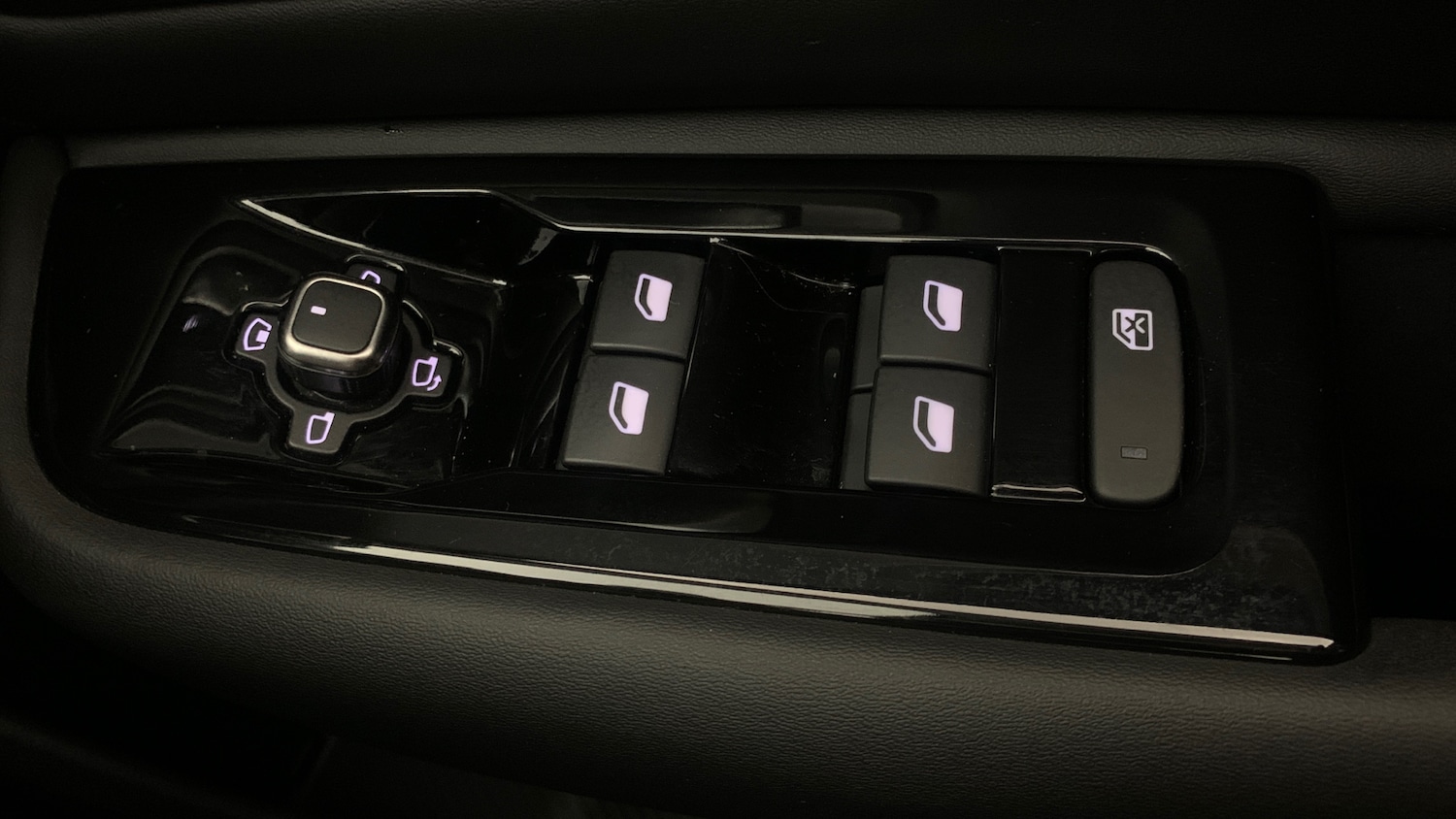 Used Citroen C5 X 2024 for sale - 76887934: Photo 44