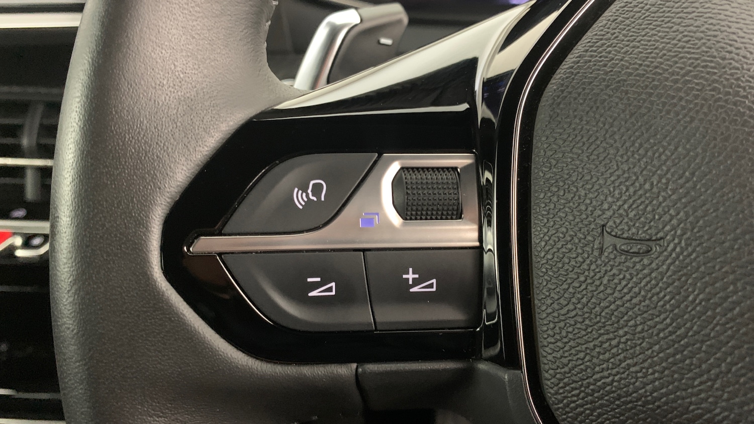 Used Peugeot 2008 2024 for sale - 76621468: Photo 19