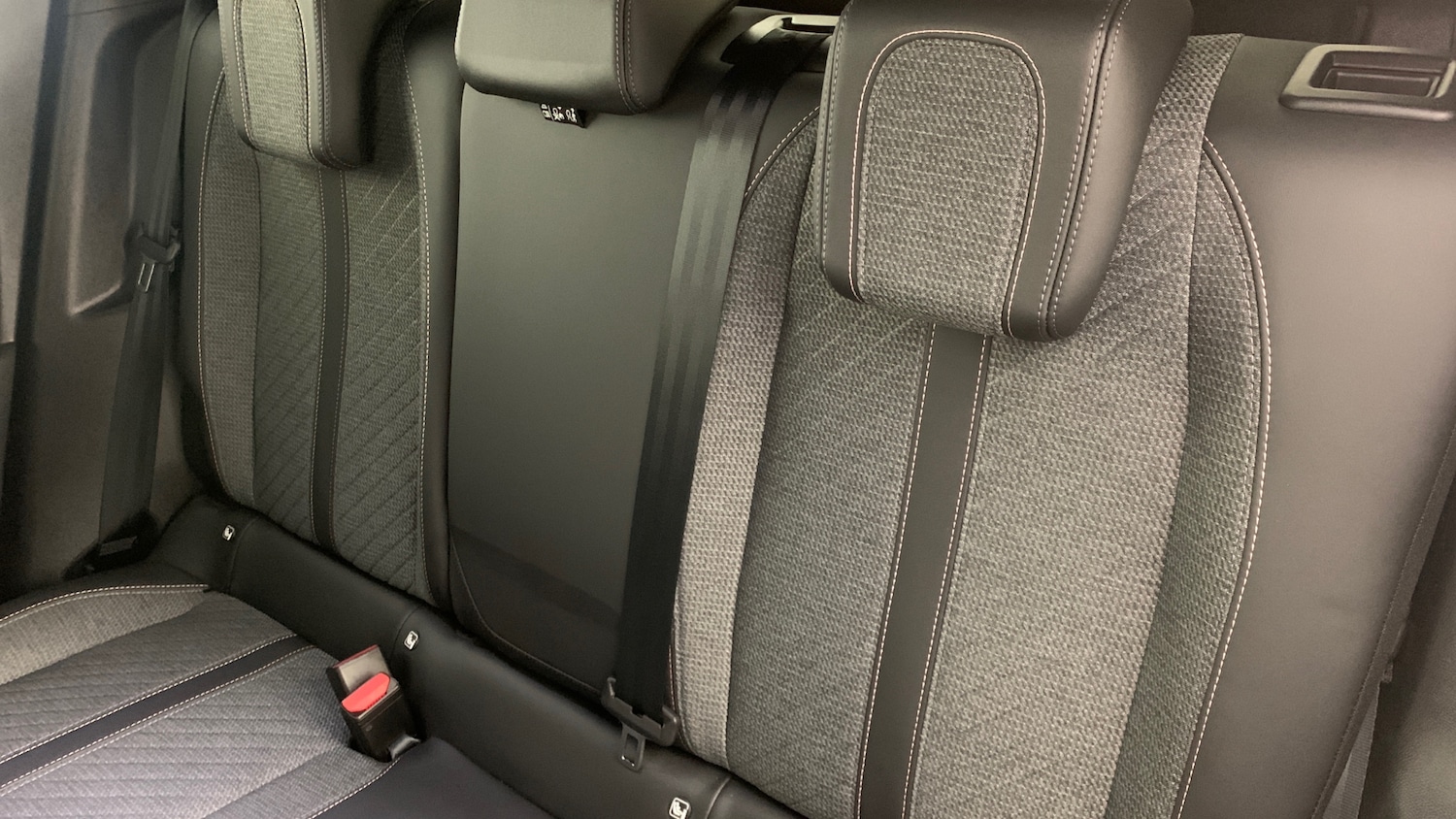 Used Peugeot 2008 2024 for sale - 76621468: Photo 8