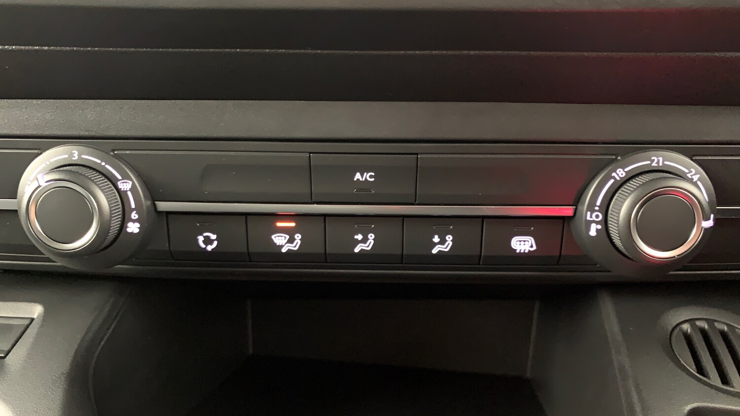 Used Peugeot Partner 2023 for sale - 77959152: Photo 32