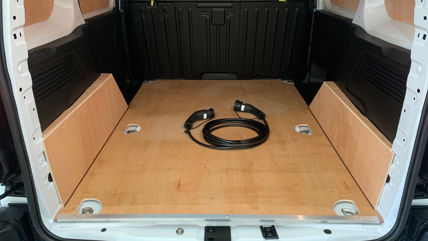 Used Peugeot Partner 2023 for sale - 77959152: Photo 44