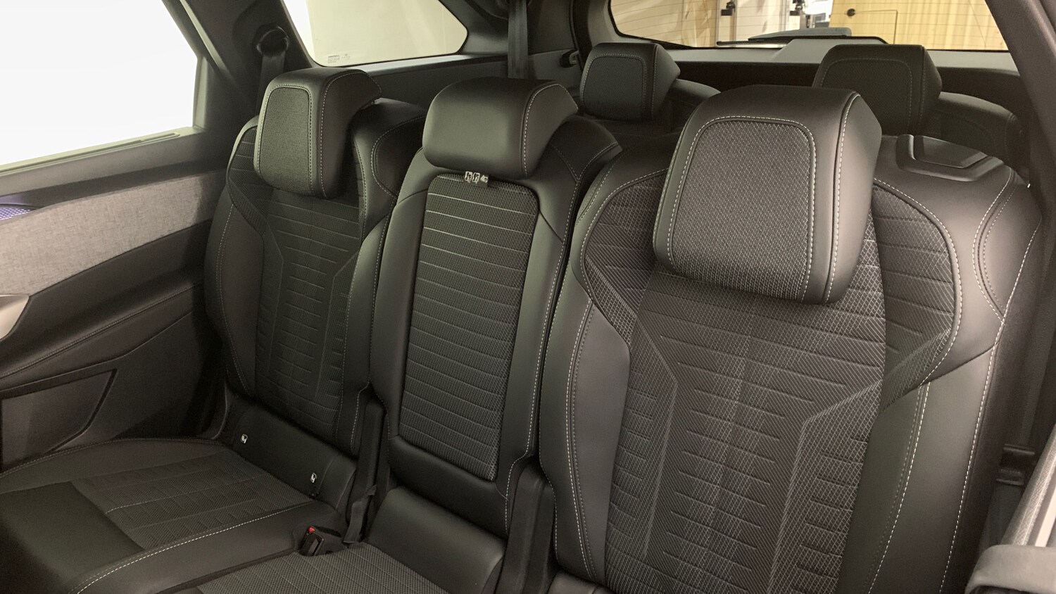 Used Peugeot 5008 2025 for sale - 77697383: Photo 54