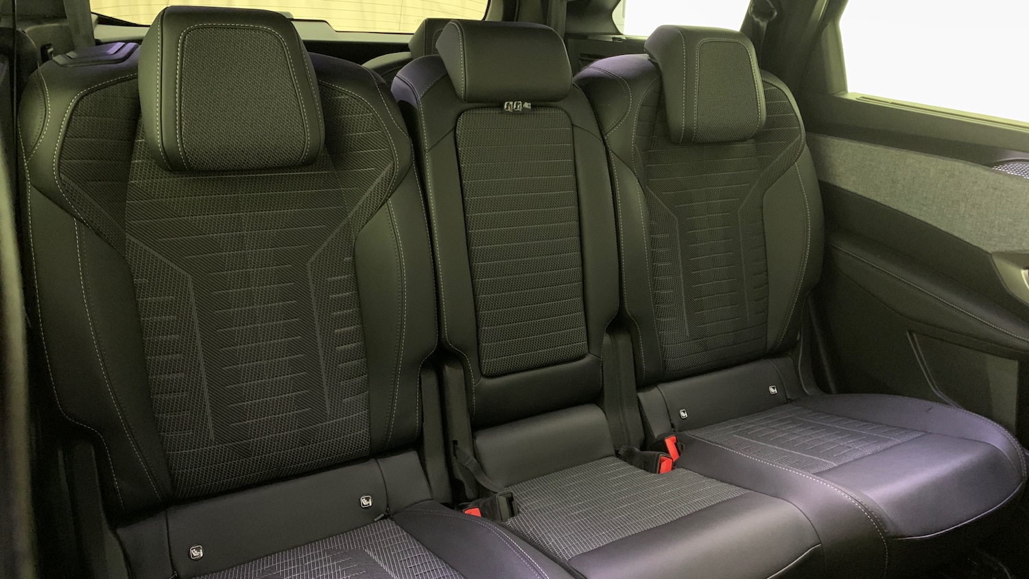 Used Peugeot 5008 2025 for sale - 77697383: Photo 8