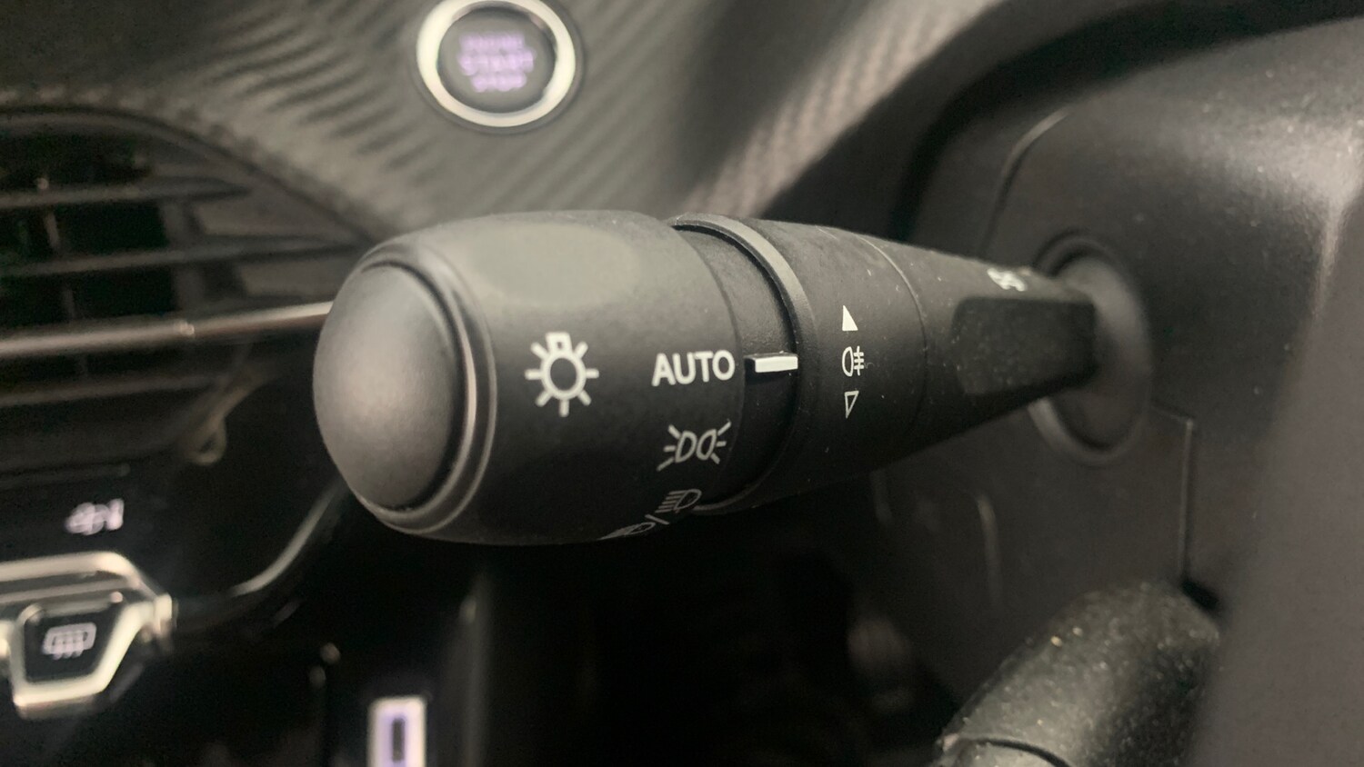 Used Peugeot 208 2024 for sale - 77587813: Photo 31