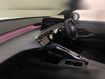 Used Peugeot 3008 2024 for sale - 76966113: Photo