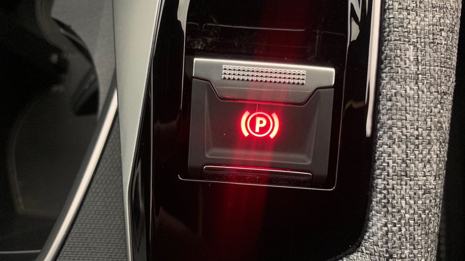 Used Peugeot 3008 2024 for sale - 76966113: Photo 36