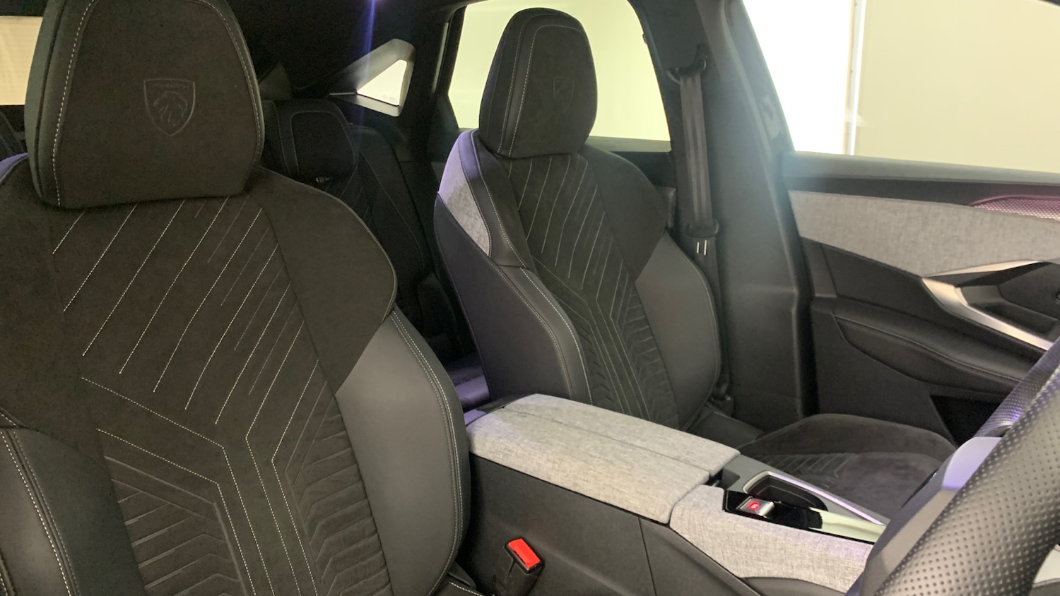 Used Peugeot 3008 2024 for sale - 76966113: Photo 46