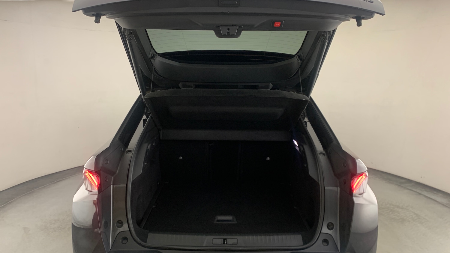 Used Peugeot 3008 2024 for sale - 76966113: Photo 5