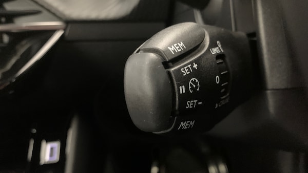 Used Peugeot 2008 2024 for sale - 76139418: Photo 35