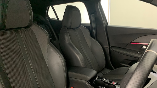 Used Peugeot 2008 2024 for sale - 76139418: Photo 37