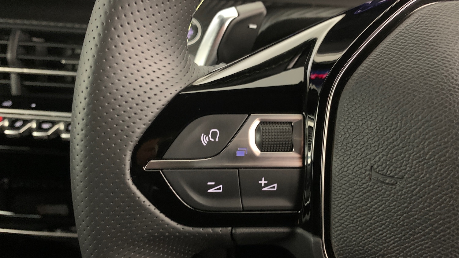 Used Peugeot 2008 2025 for sale - 78048810: Photo 18