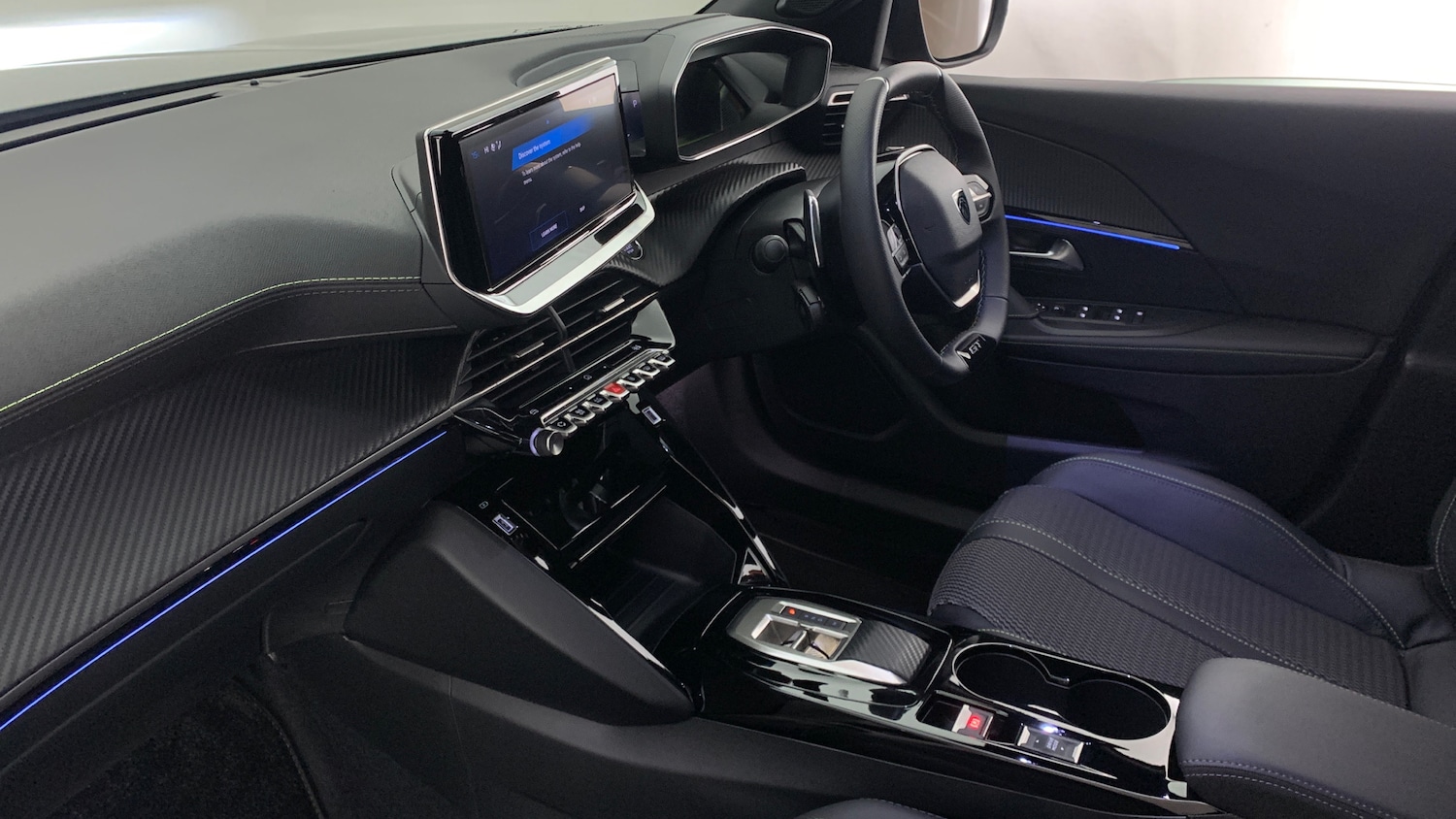 Used Peugeot 2008 2025 for sale - 78048810: Photo 2