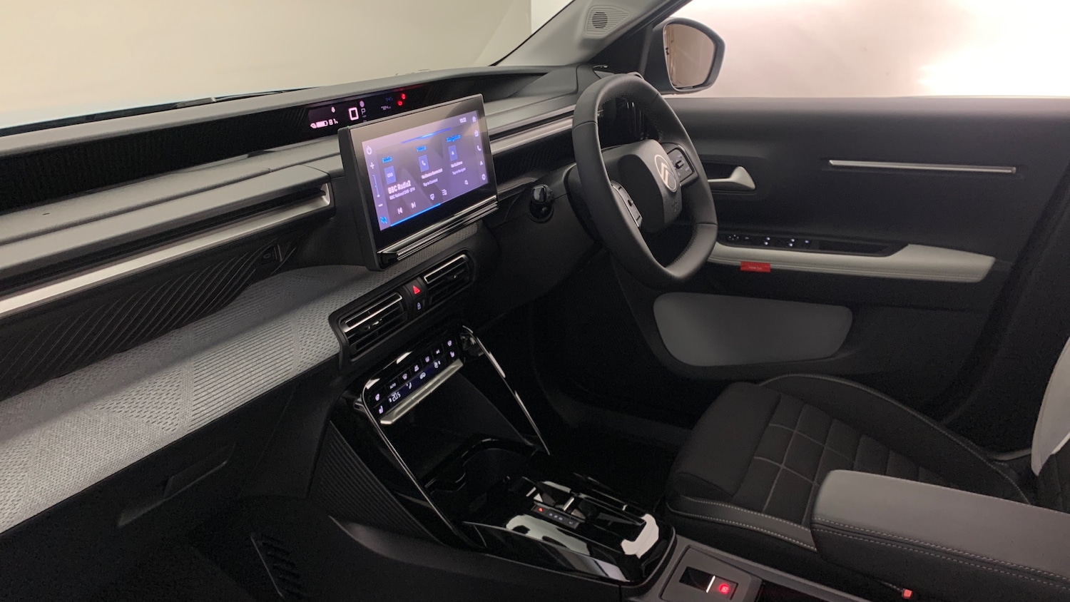 Used Citroen C3 2025 for sale - 78087680: Photo 2