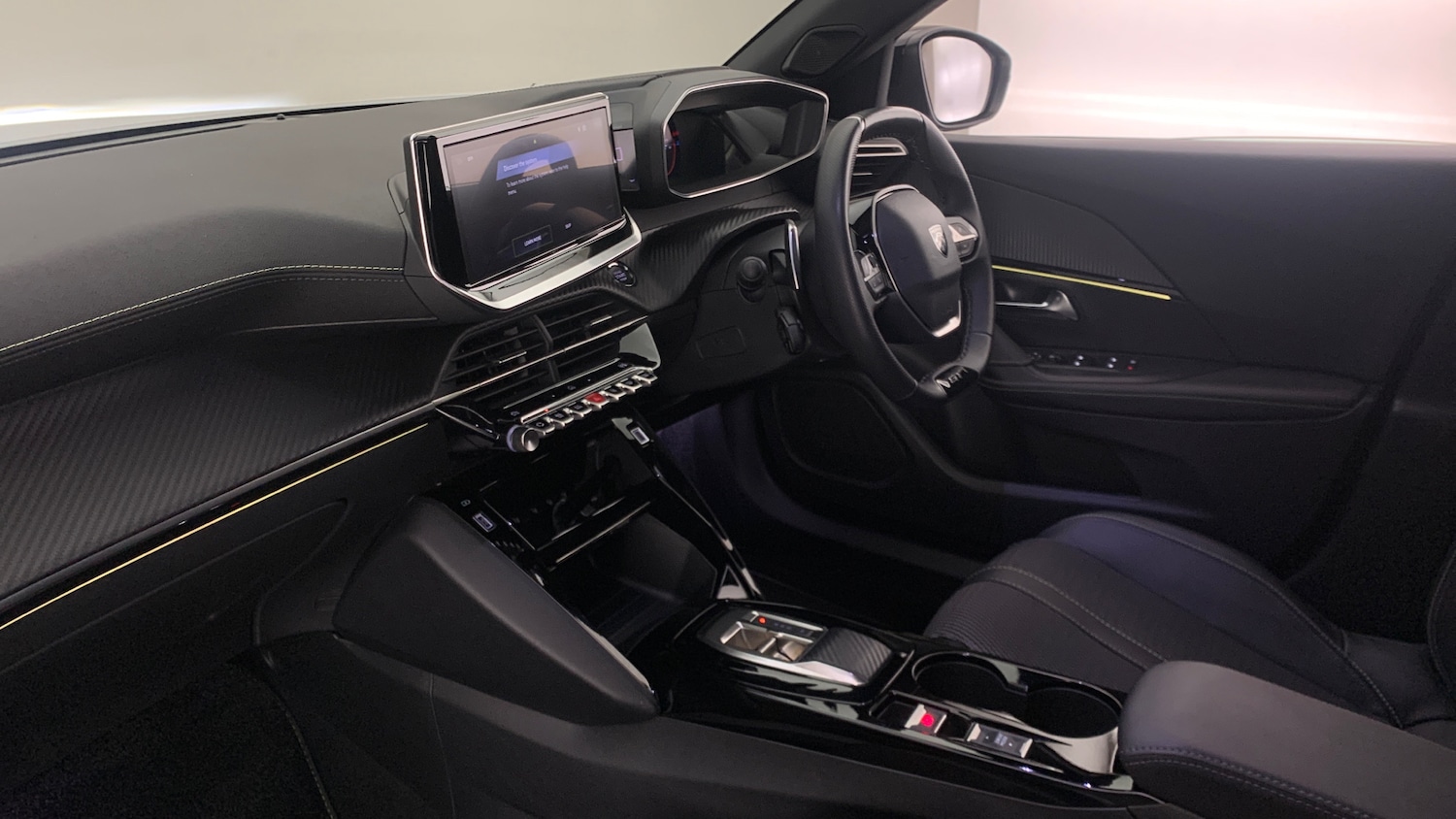 Used Peugeot 2008 2025 for sale - 77441895: Photo 2