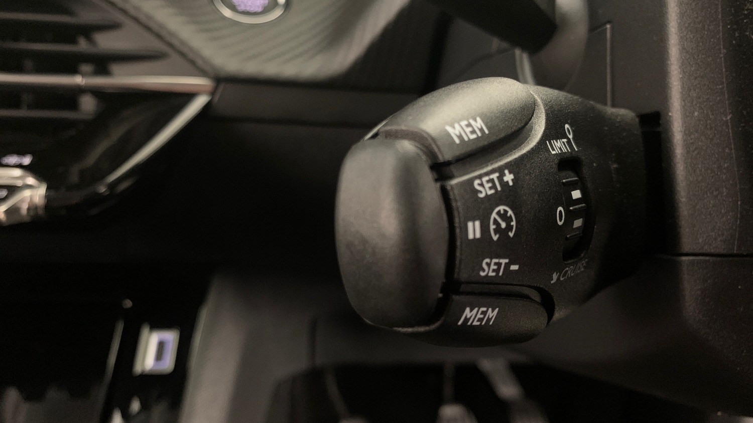 Used Peugeot 208 2024 for sale - 76621465: Photo 36