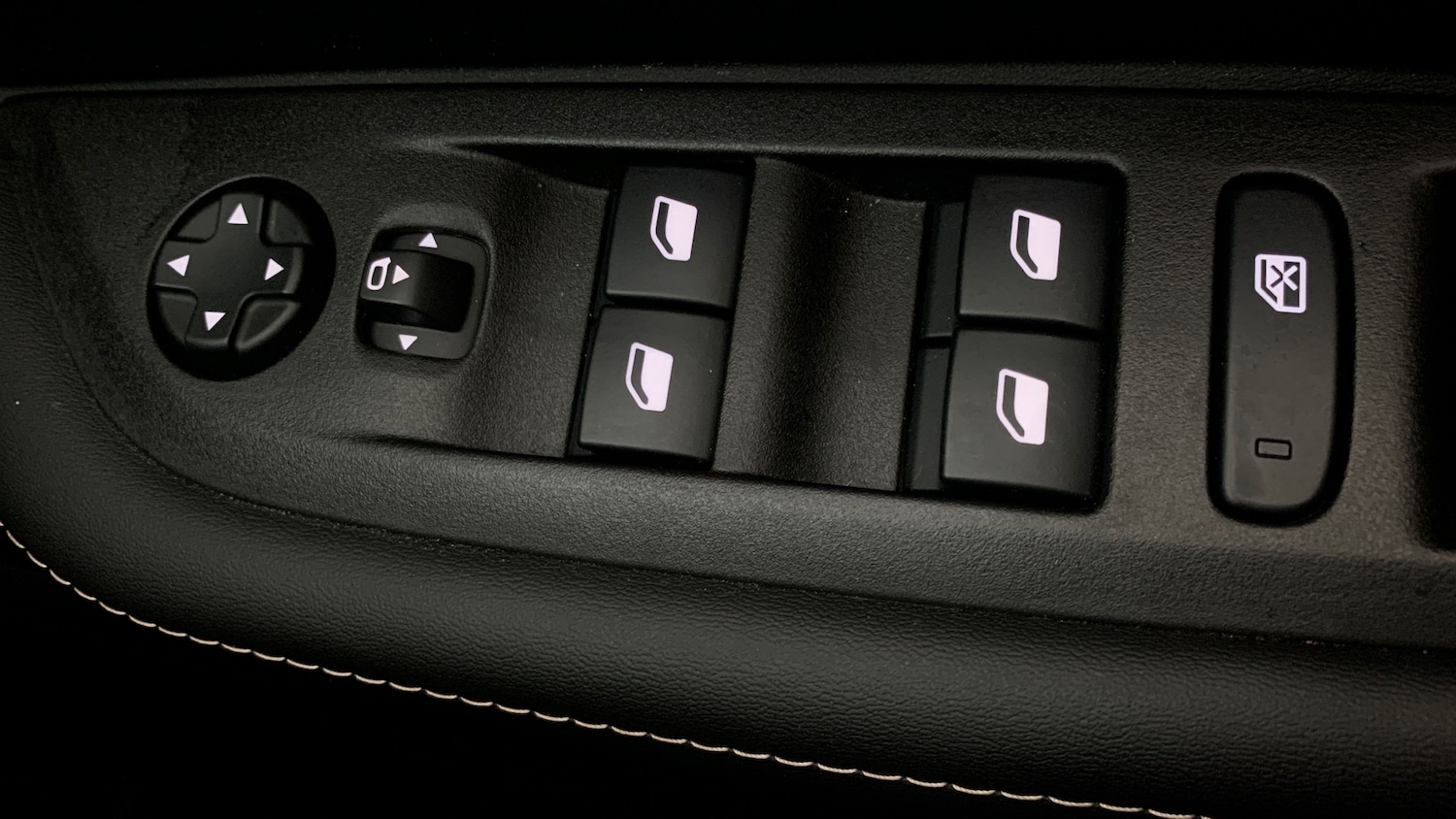 Used Peugeot 208 2024 for sale - 76621465: Photo 37