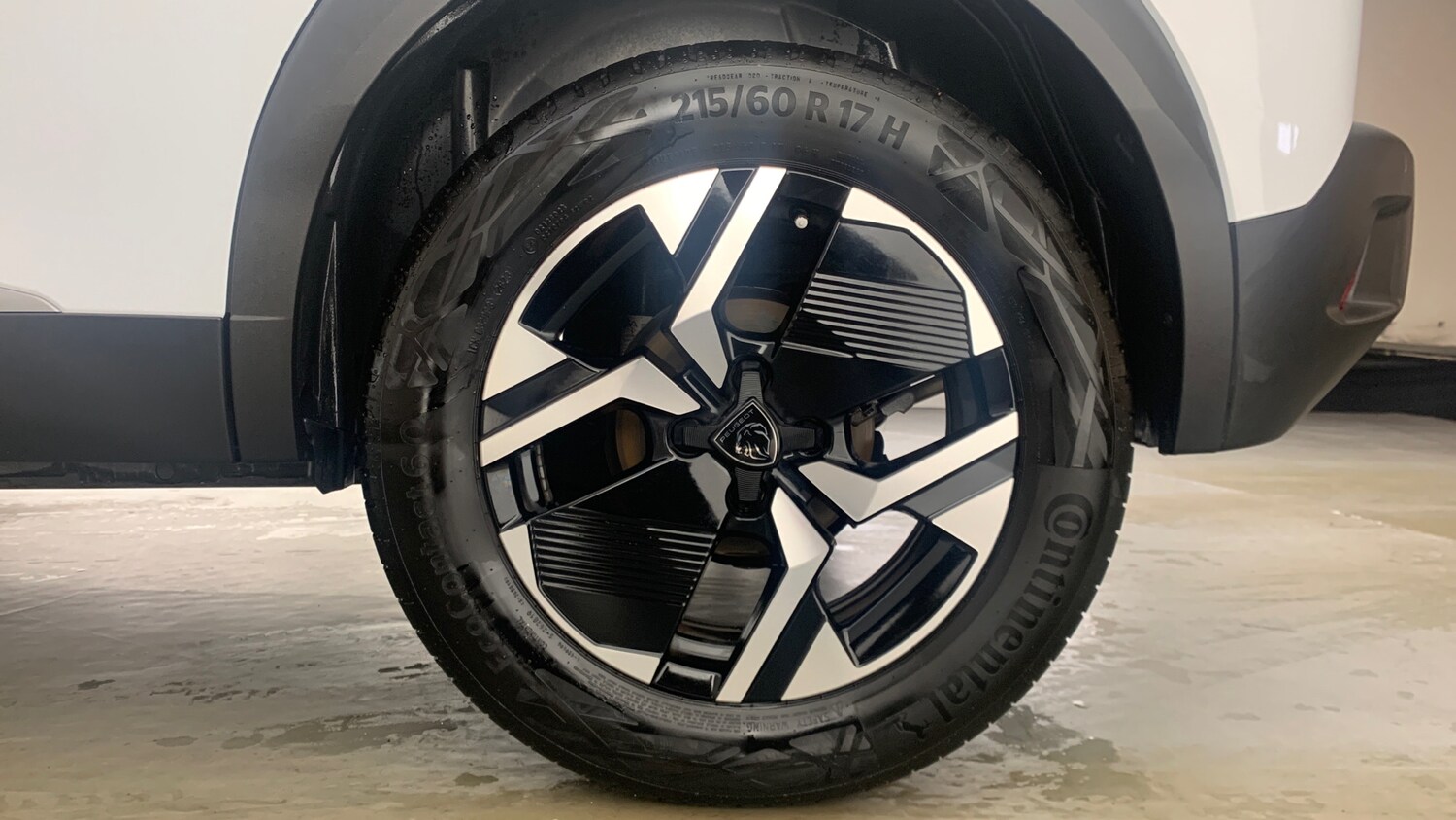 Used Peugeot 2008 2023 for sale - 76271390: Photo 17