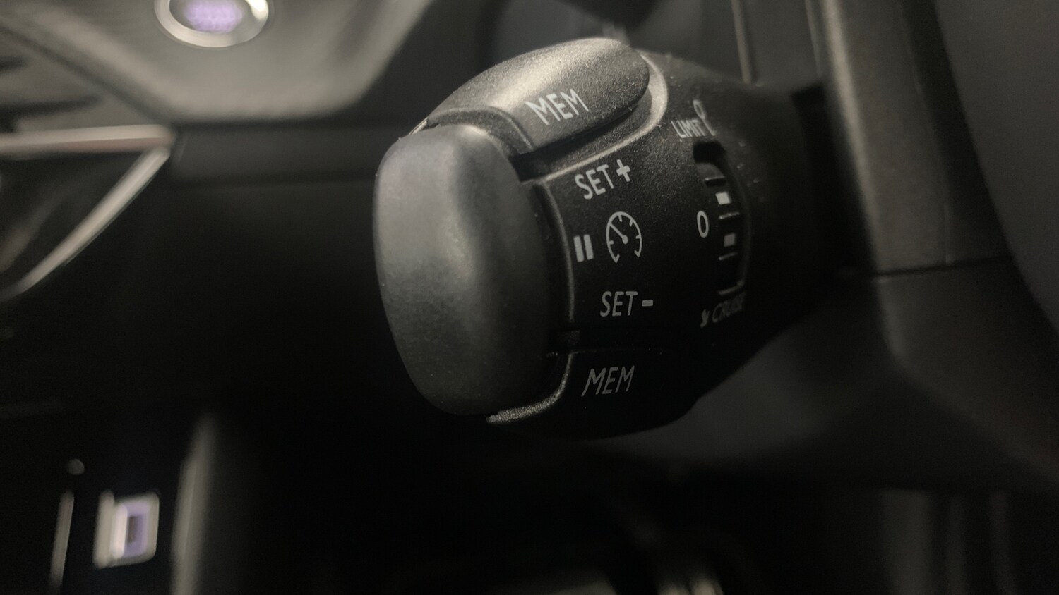 Used Peugeot 2008 2023 for sale - 76271390: Photo 35