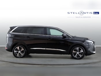 Used Peugeot 5008 2024 for sale - 75624640: Photo