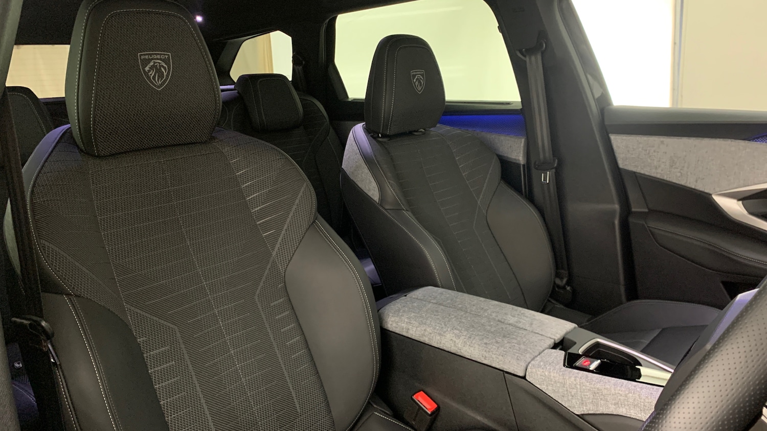 Used Peugeot 5008 2025 for sale - 76998828: Photo 46