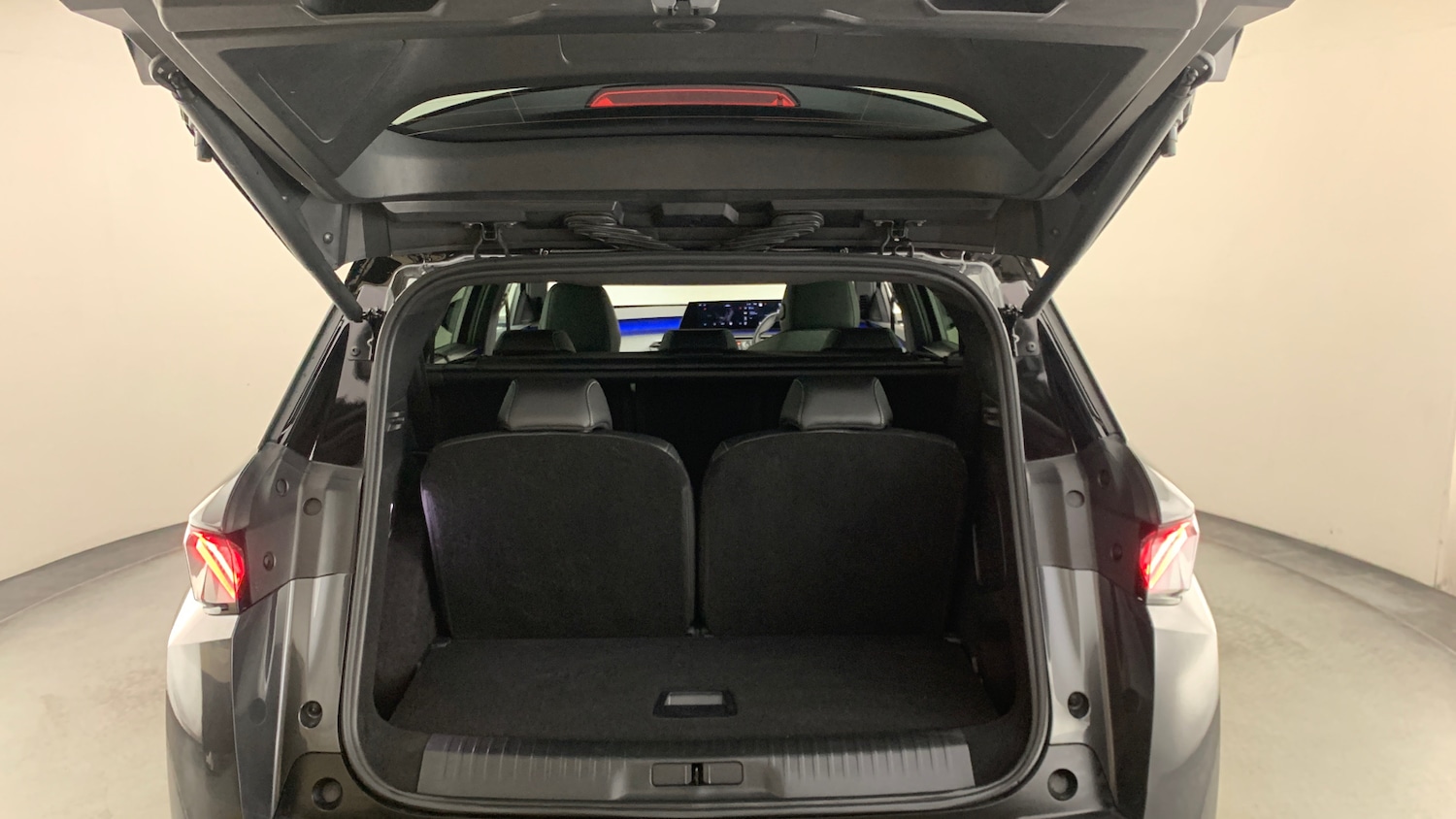 Used Peugeot 5008 2025 for sale - 76998828: Photo 5