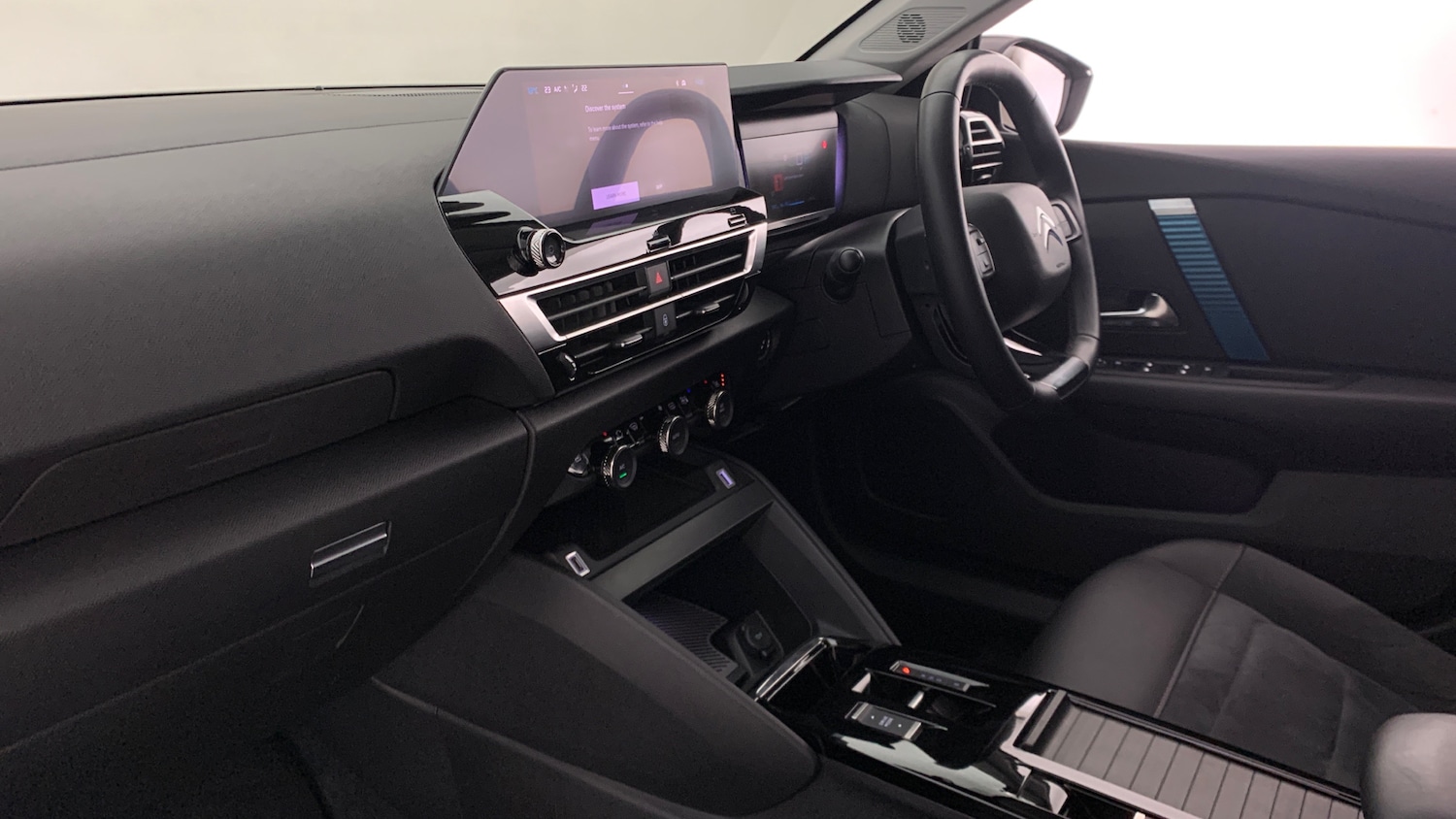 Used Citroen C4 2023 for sale - 76574453: Photo 2