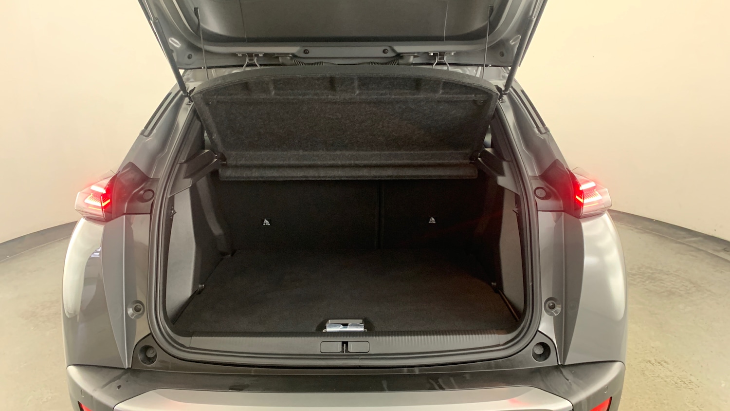 Used Peugeot 2008 2025 for sale - 77809565: Photo 5