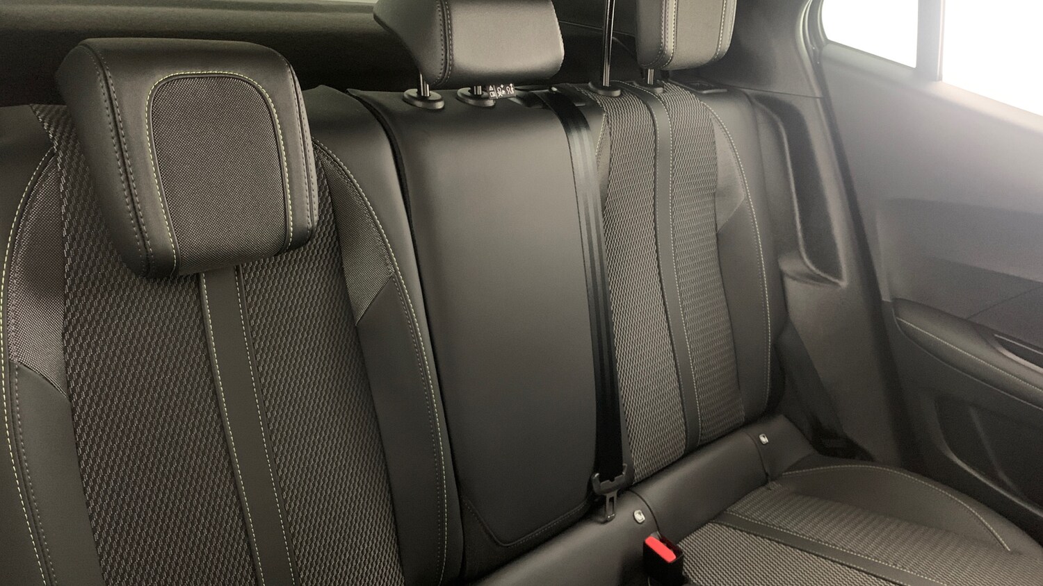 Used Peugeot 2008 2025 for sale - 77809565: Photo 8