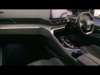 Used Peugeot 3008 2024 for sale - 74740103: Photo